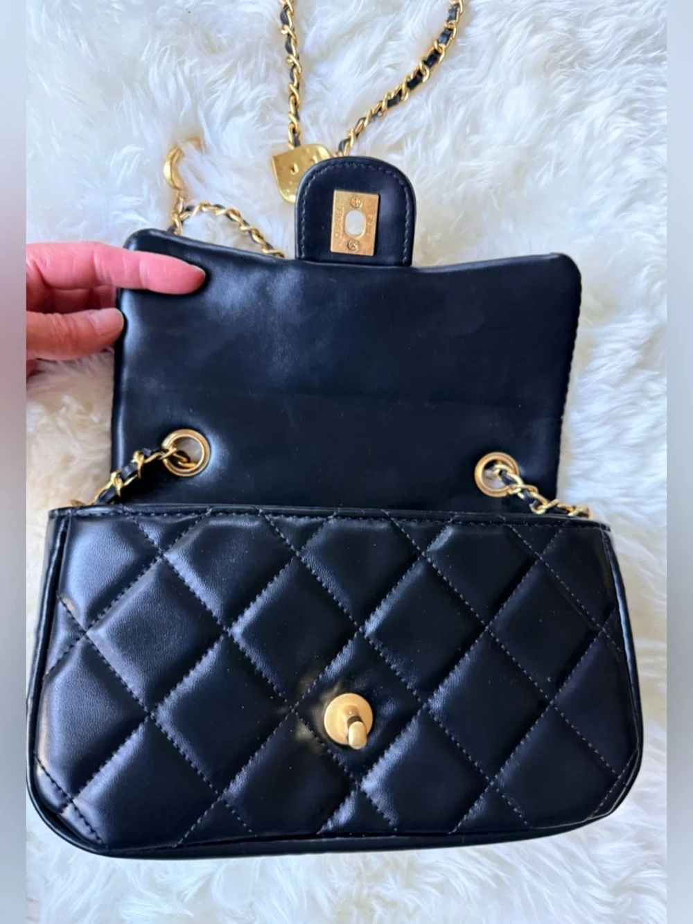 Chanel Makeup Black Mini Hearts on Chain NEW in Box w Dustbag
***PRICE FIRM*** - Picture 9 of 16